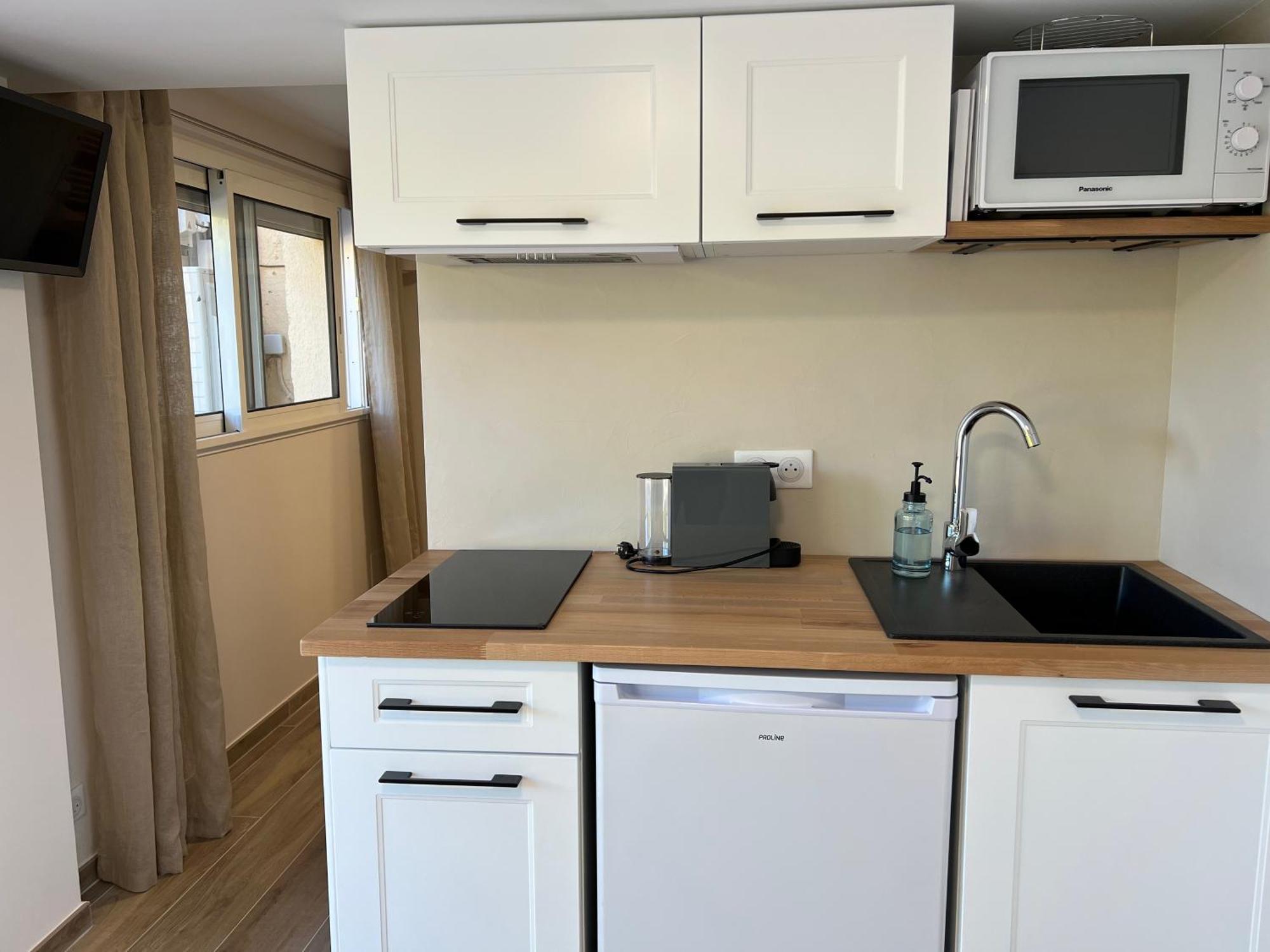 Studio With Private Car Park And Air Con Valbonne Extérieur photo